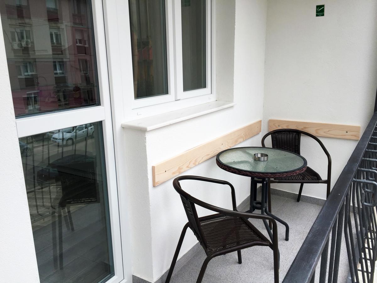 Kristal Apartmani Arandelovac Buitenkant foto