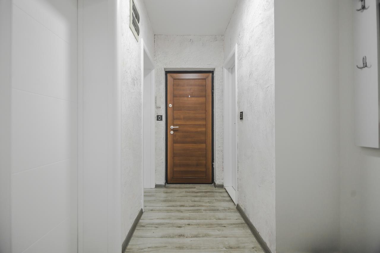 Kristal Apartmani Arandelovac Buitenkant foto