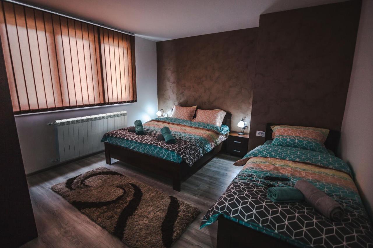 Kristal Apartmani Arandelovac Buitenkant foto